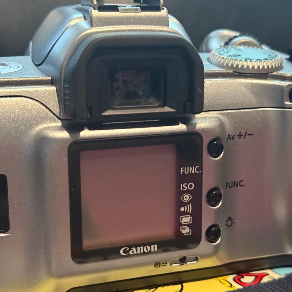 Canon EOS Rebel Ti 35mm Film SLR Camera with EF 28-90mm f/4-5.6 II Lens - Silver - Picture 2 of 16